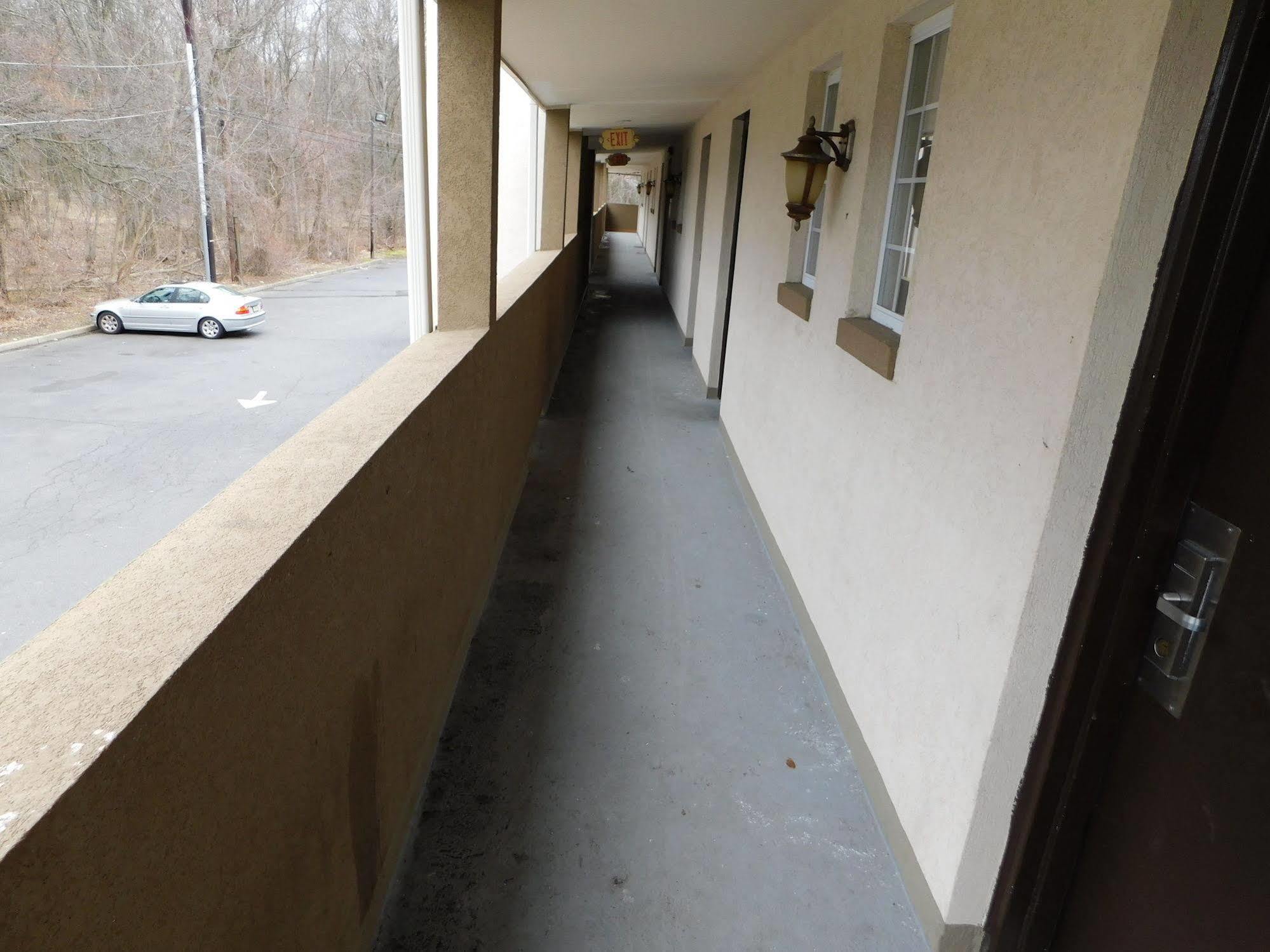 Hotel Vicenza Monmouth Junction Buitenkant foto